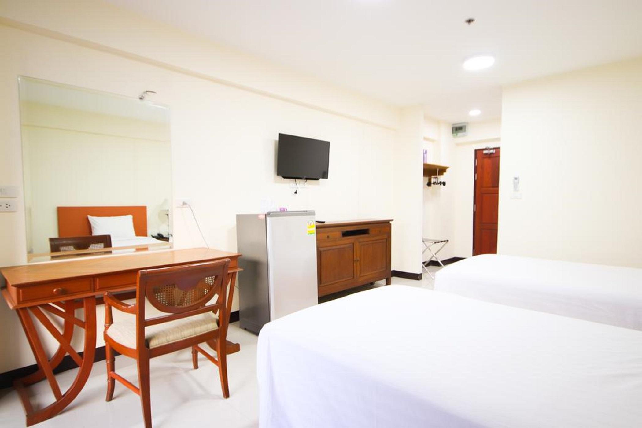 ไวท์เฮาส์ บิโซเทล Hotel กรุงเทพมหานคร ภายนอก รูปภาพ
