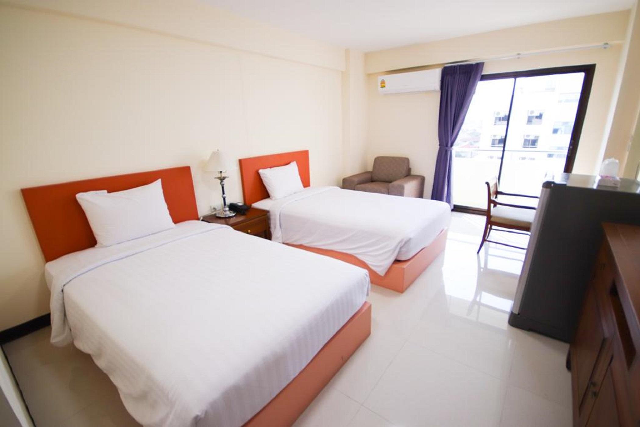 ไวท์เฮาส์ บิโซเทล Hotel กรุงเทพมหานคร ภายนอก รูปภาพ