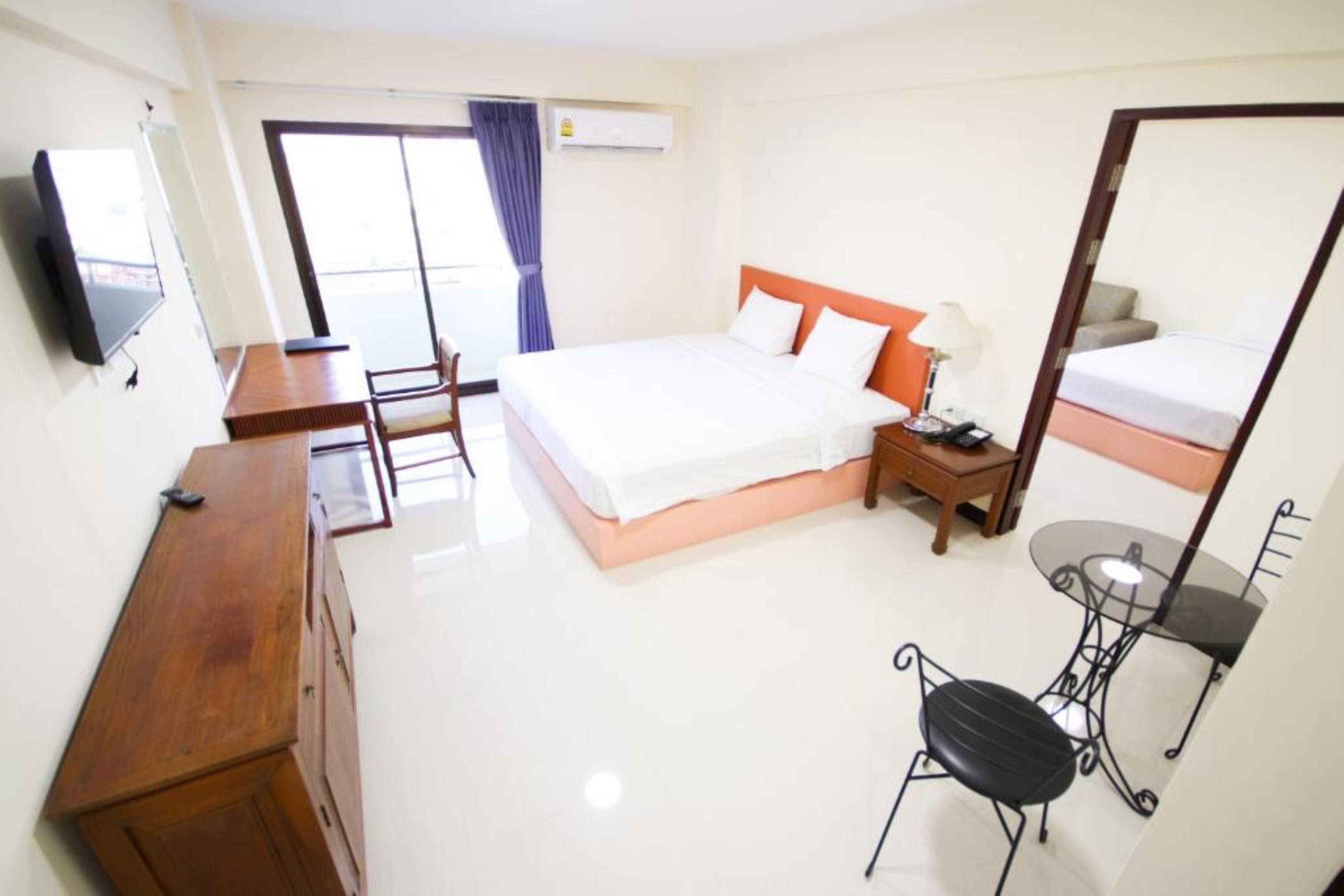 ไวท์เฮาส์ บิโซเทล Hotel กรุงเทพมหานคร ภายนอก รูปภาพ